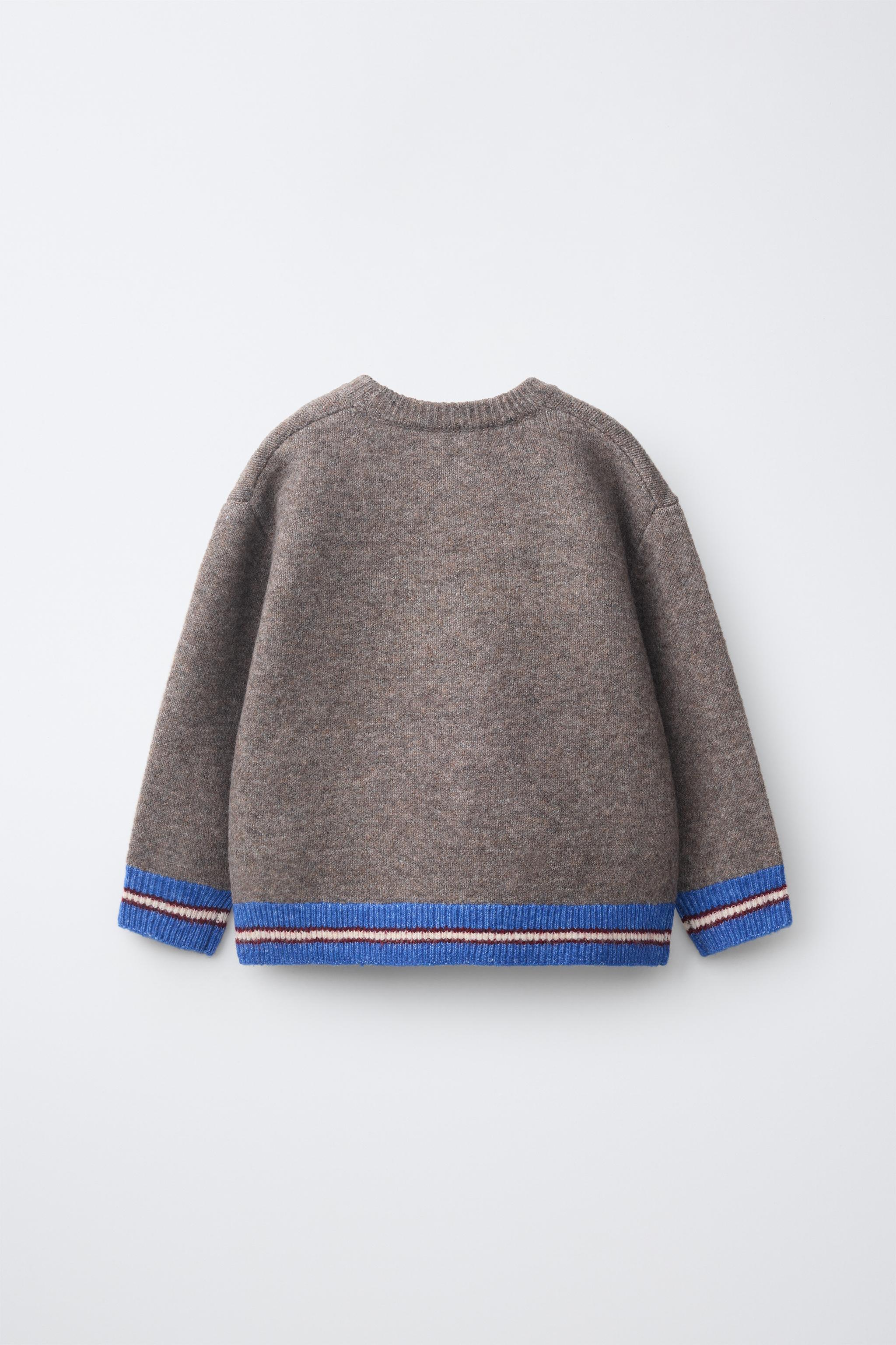 SOFT-KNIT ROYAL GUARD PRINT JUMPER